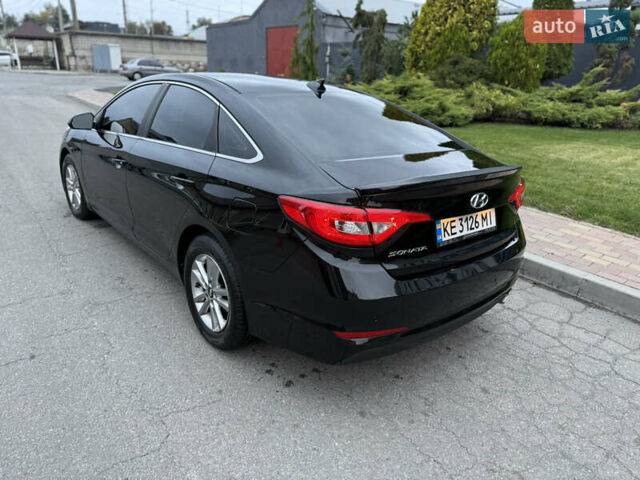 Черный Хендай Соната, объемом двигателя 2.36 л и пробегом 115 тыс. км за 9700 $, фото 7 на Automoto.ua