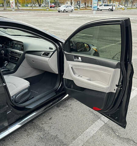 Черный Хендай Соната, объемом двигателя 2.4 л и пробегом 150 тыс. км за 13400 $, фото 15 на Automoto.ua