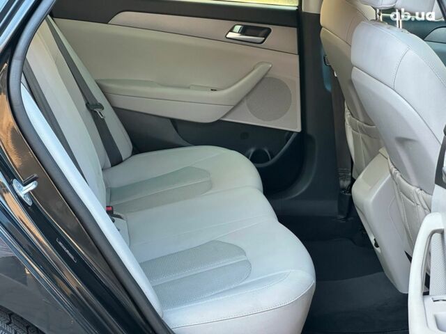 Черный Хендай Соната, объемом двигателя 2.4 л и пробегом 180 тыс. км за 9440 $, фото 14 на Automoto.ua