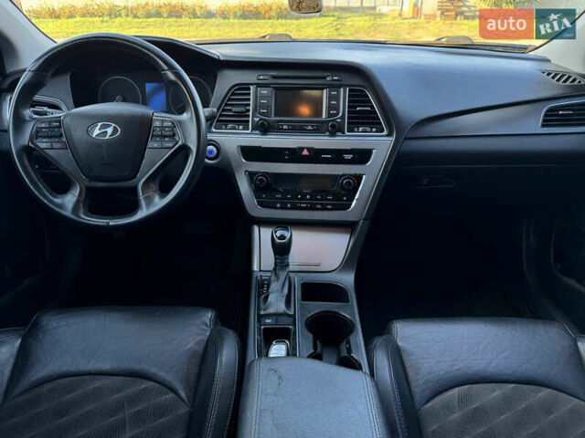 Черный Хендай Соната, объемом двигателя 2.36 л и пробегом 129 тыс. км за 11350 $, фото 10 на Automoto.ua