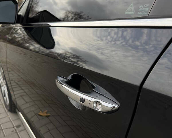 Чорний Хендай Соната, об'ємом двигуна 2.36 л та пробігом 145 тис. км за 9799 $, фото 27 на Automoto.ua