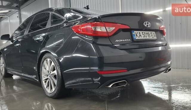Черный Хендай Соната, объемом двигателя 2.36 л и пробегом 138 тыс. км за 10400 $, фото 19 на Automoto.ua