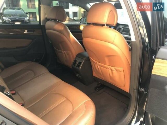 Чорний Хендай Соната, об'ємом двигуна 2.36 л та пробігом 150 тис. км за 10700 $, фото 3 на Automoto.ua