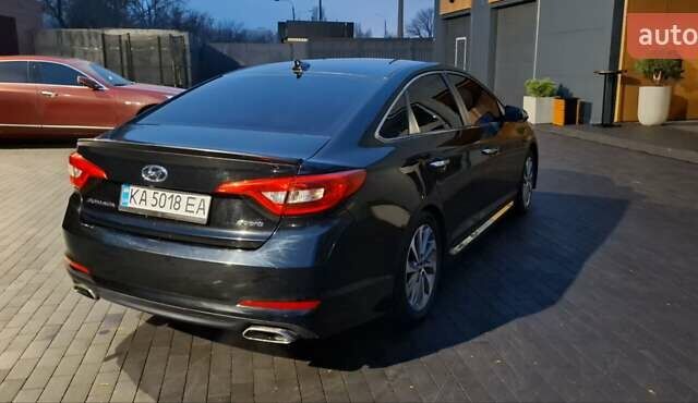 Черный Хендай Соната, объемом двигателя 2.36 л и пробегом 138 тыс. км за 10400 $, фото 17 на Automoto.ua