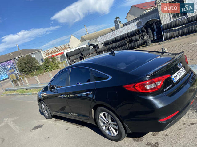 Черный Хендай Соната, объемом двигателя 2.36 л и пробегом 171 тыс. км за 9500 $, фото 3 на Automoto.ua