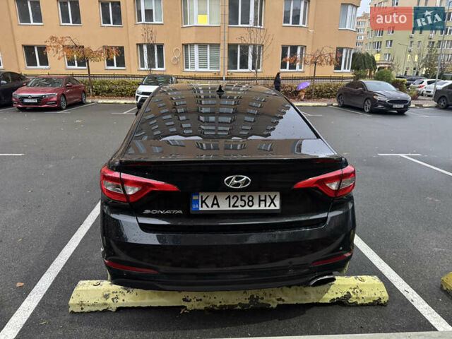 Черный Хендай Соната, объемом двигателя 2.36 л и пробегом 219 тыс. км за 10000 $, фото 4 на Automoto.ua