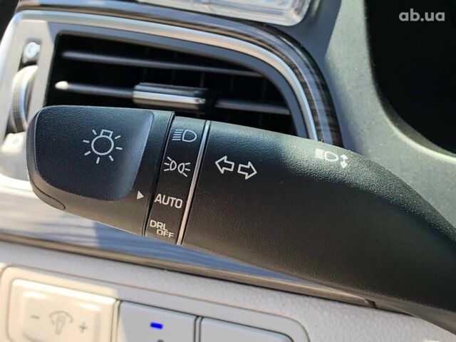 Черный Хендай Соната, объемом двигателя 2.4 л и пробегом 144 тыс. км за 13290 $, фото 29 на Automoto.ua