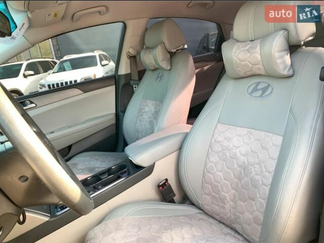 Черный Хендай Соната, объемом двигателя 2.4 л и пробегом 256 тыс. км за 10500 $, фото 7 на Automoto.ua