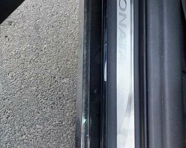 Черный Хендай Соната, объемом двигателя 2.36 л и пробегом 140 тыс. км за 12600 $, фото 35 на Automoto.ua