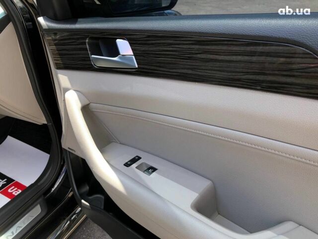 Черный Хендай Соната, объемом двигателя 2.4 л и пробегом 144 тыс. км за 13290 $, фото 40 на Automoto.ua