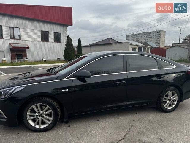 Черный Хендай Соната, объемом двигателя 2.36 л и пробегом 141 тыс. км за 10200 $, фото 17 на Automoto.ua