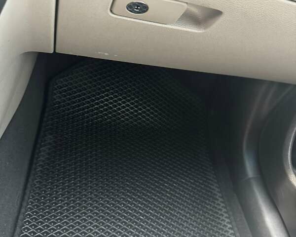 Черный Хендай Соната, объемом двигателя 2.36 л и пробегом 141 тыс. км за 10200 $, фото 1 на Automoto.ua