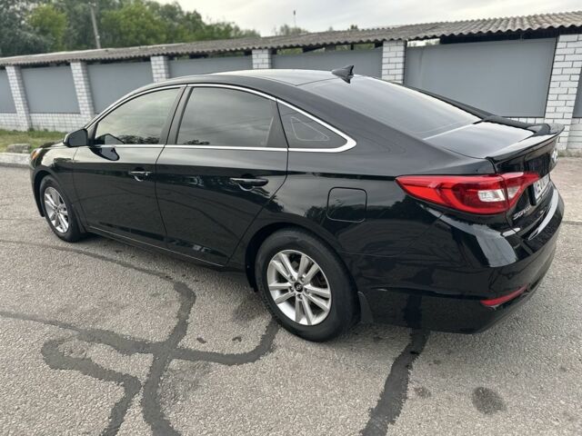 Черный Хендай Соната, объемом двигателя 2.4 л и пробегом 139 тыс. км за 10500 $, фото 7 на Automoto.ua