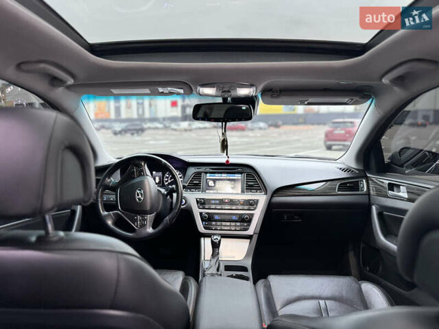 Черный Хендай Соната, объемом двигателя 2.4 л и пробегом 250 тыс. км за 10500 $, фото 18 на Automoto.ua