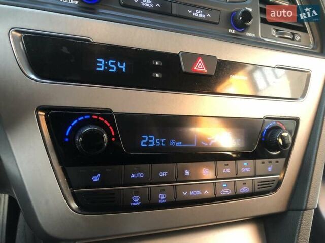 Чорний Хендай Соната, об'ємом двигуна 2.36 л та пробігом 150 тис. км за 10700 $, фото 21 на Automoto.ua