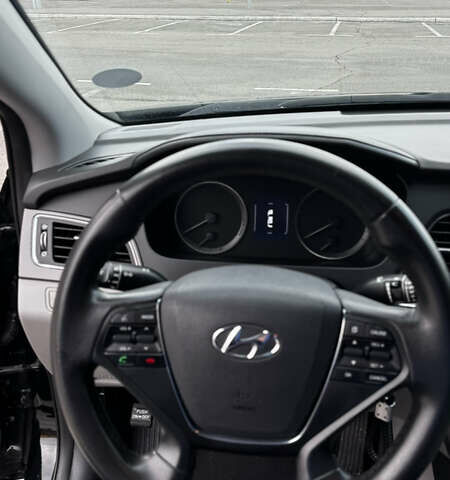 Черный Хендай Соната, объемом двигателя 2.4 л и пробегом 150 тыс. км за 13400 $, фото 10 на Automoto.ua