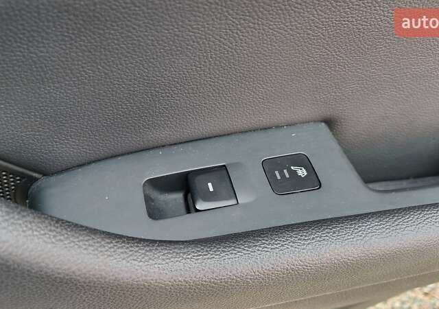 Чорний Хендай Соната, об'ємом двигуна 2 л та пробігом 98 тис. км за 9499 $, фото 15 на Automoto.ua