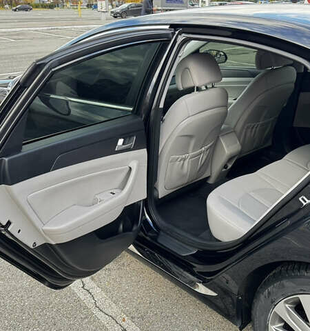 Черный Хендай Соната, объемом двигателя 2.4 л и пробегом 150 тыс. км за 13400 $, фото 18 на Automoto.ua