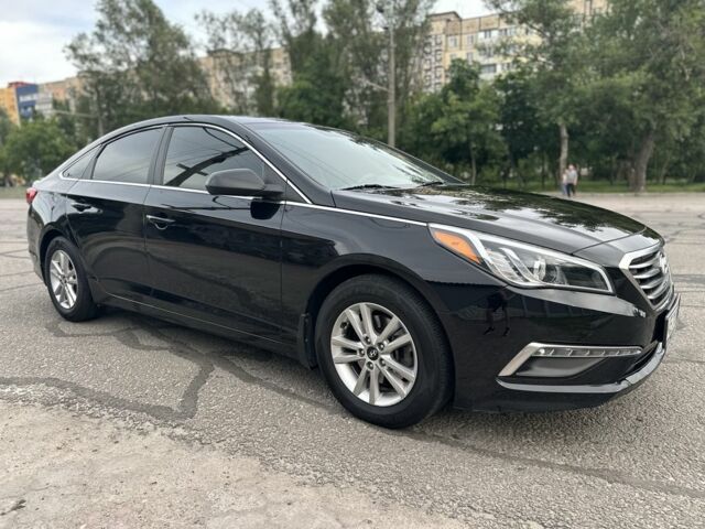 Черный Хендай Соната, объемом двигателя 2.4 л и пробегом 139 тыс. км за 10500 $, фото 3 на Automoto.ua