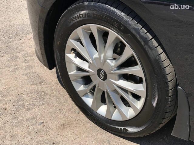 Черный Хендай Соната, объемом двигателя 2.4 л и пробегом 144 тыс. км за 13290 $, фото 14 на Automoto.ua