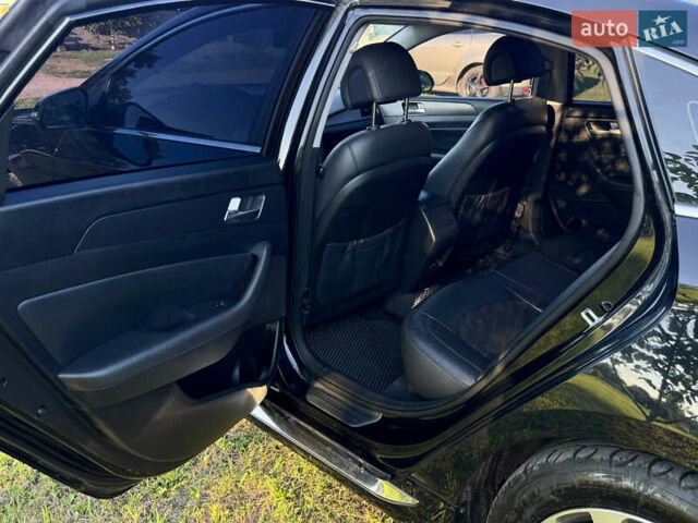 Черный Хендай Соната, объемом двигателя 2.36 л и пробегом 129 тыс. км за 11350 $, фото 9 на Automoto.ua