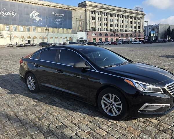 Черный Хендай Соната, объемом двигателя 2.36 л и пробегом 240 тыс. км за 8500 $, фото 3 на Automoto.ua