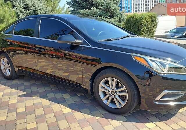 Чорний Хендай Соната, об'ємом двигуна 2.36 л та пробігом 79 тис. км за 10500 $, фото 5 на Automoto.ua