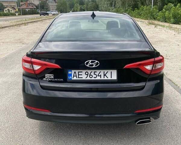 Черный Хендай Соната, объемом двигателя 2.36 л и пробегом 117 тыс. км за 11200 $, фото 3 на Automoto.ua