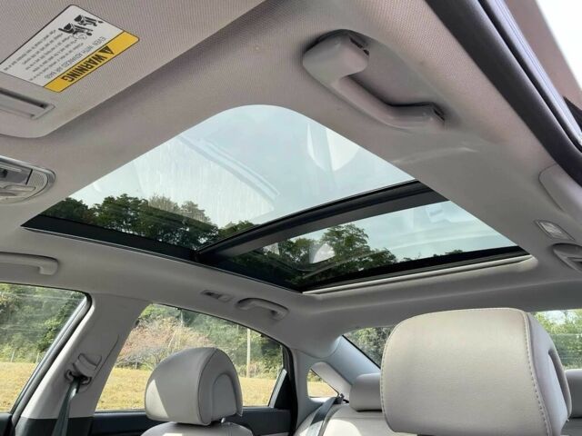 Черный Хендай Соната, объемом двигателя 2.4 л и пробегом 74 тыс. км за 1300 $, фото 9 на Automoto.ua