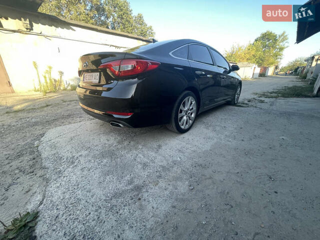 Черный Хендай Соната, объемом двигателя 2 л и пробегом 216 тыс. км за 15555 $, фото 6 на Automoto.ua