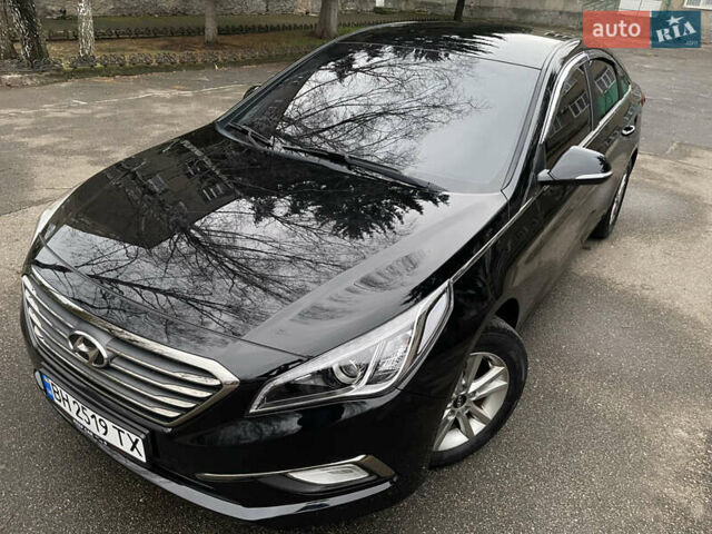 Черный Хендай Соната, объемом двигателя 1.7 л и пробегом 117 тыс. км за 14500 $, фото 5 на Automoto.ua