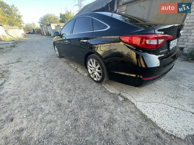 Черный Хендай Соната, объемом двигателя 2 л и пробегом 216 тыс. км за 15555 $, фото 2 на Automoto.ua
