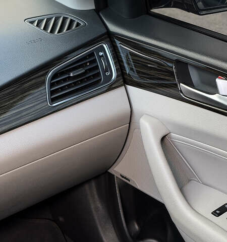 Черный Хендай Соната, объемом двигателя 2 л и пробегом 120 тыс. км за 17199 $, фото 35 на Automoto.ua