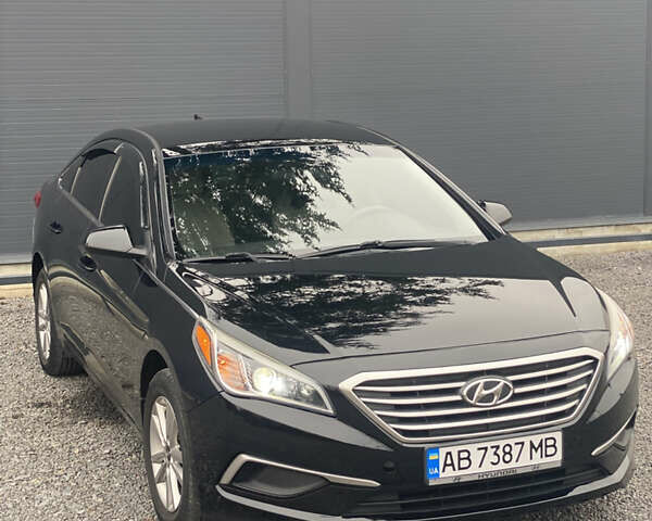 Черный Хендай Соната, объемом двигателя 2.36 л и пробегом 153 тыс. км за 8900 $, фото 4 на Automoto.ua