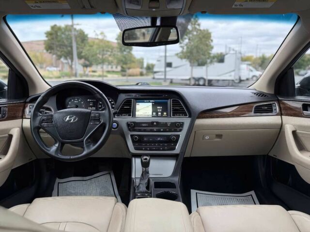 Черный Хендай Соната, объемом двигателя 2.4 л и пробегом 74 тыс. км за 1800 $, фото 9 на Automoto.ua