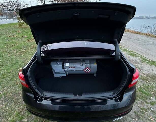 Чорний Хендай Соната, об'ємом двигуна 2 л та пробігом 210 тис. км за 12999 $, фото 11 на Automoto.ua