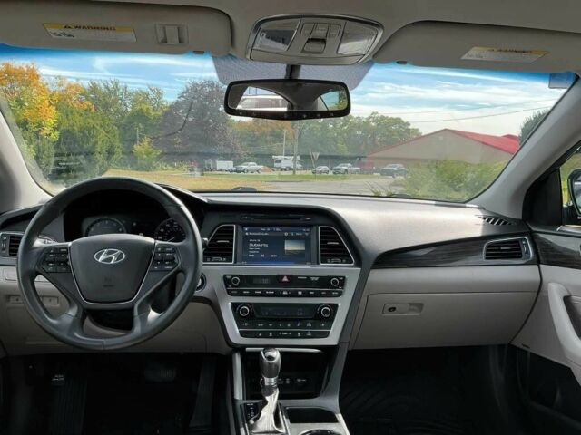 Черный Хендай Соната, объемом двигателя 2.4 л и пробегом 74 тыс. км за 1300 $, фото 7 на Automoto.ua