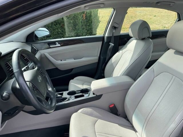 Черный Хендай Соната, объемом двигателя 2.4 л и пробегом 74 тыс. км за 1300 $, фото 6 на Automoto.ua