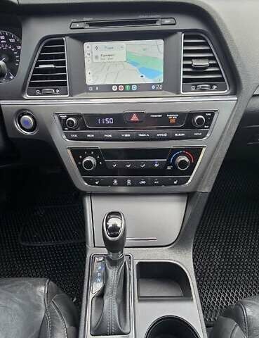 Чорний Хендай Соната, об'ємом двигуна 2.36 л та пробігом 159 тис. км за 12450 $, фото 31 на Automoto.ua