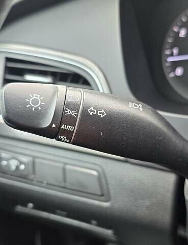 Чорний Хендай Соната, об'ємом двигуна 2.36 л та пробігом 159 тис. км за 12450 $, фото 41 на Automoto.ua