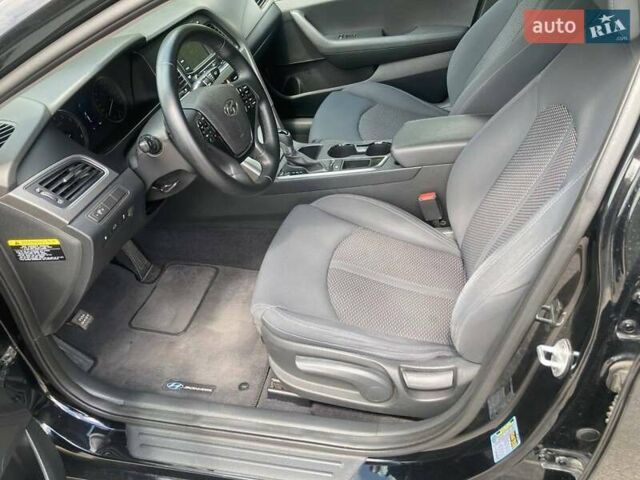 Черный Хендай Соната, объемом двигателя 2.36 л и пробегом 117 тыс. км за 11200 $, фото 8 на Automoto.ua