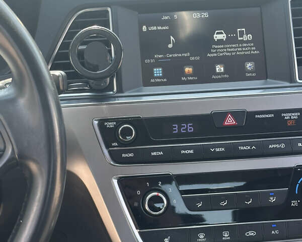 Черный Хендай Соната, объемом двигателя 2.36 л и пробегом 104 тыс. км за 12000 $, фото 18 на Automoto.ua