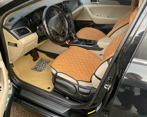 Черный Хендай Соната, объемом двигателя 2.36 л и пробегом 133 тыс. км за 10800 $, фото 9 на Automoto.ua