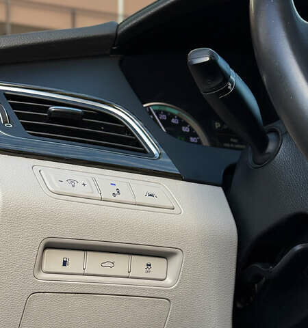 Черный Хендай Соната, объемом двигателя 2 л и пробегом 120 тыс. км за 17199 $, фото 37 на Automoto.ua