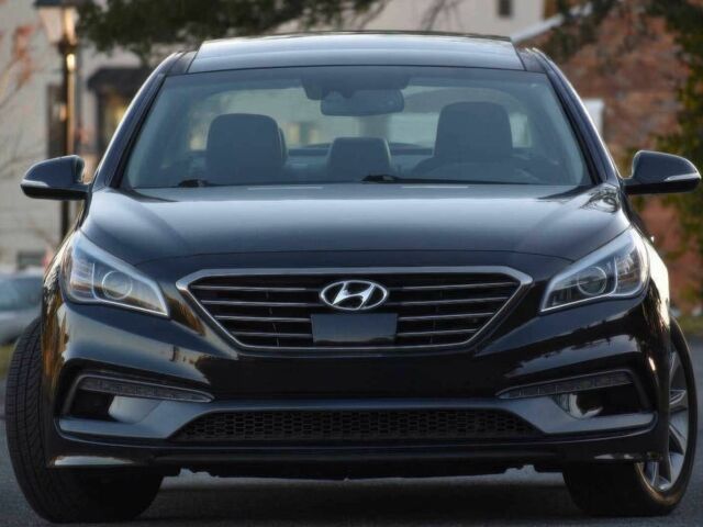 Черный Хендай Соната, объемом двигателя 2.4 л и пробегом 74 тыс. км за 1800 $, фото 1 на Automoto.ua