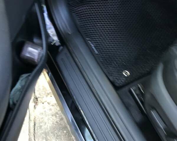 Черный Хендай Соната, объемом двигателя 2.36 л и пробегом 147 тыс. км за 11500 $, фото 22 на Automoto.ua