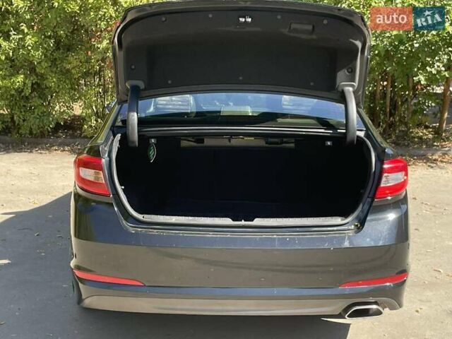 Черный Хендай Соната, объемом двигателя 2.4 л и пробегом 169 тыс. км за 10900 $, фото 10 на Automoto.ua