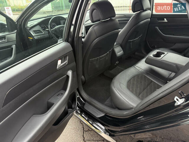 Черный Хендай Соната, объемом двигателя 2.36 л и пробегом 104 тыс. км за 11999 $, фото 22 на Automoto.ua