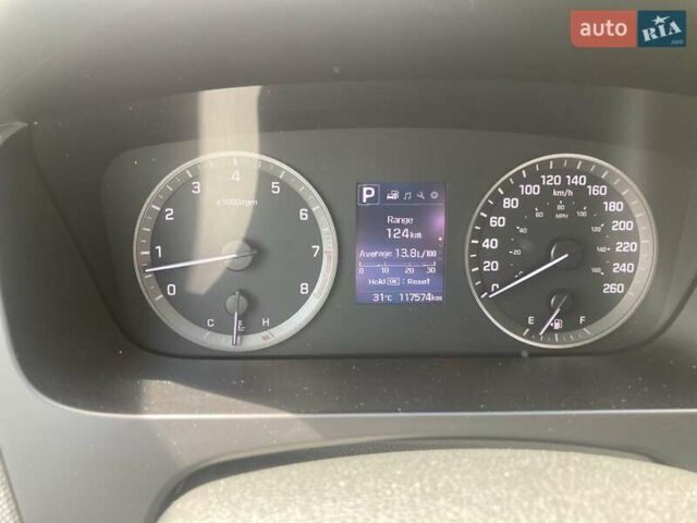 Черный Хендай Соната, объемом двигателя 2.36 л и пробегом 117 тыс. км за 11200 $, фото 15 на Automoto.ua