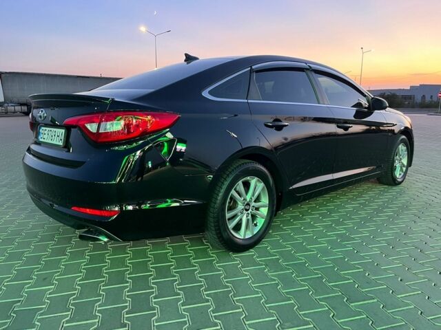 Черный Хендай Соната, объемом двигателя 2.4 л и пробегом 240 тыс. км за 10500 $, фото 3 на Automoto.ua